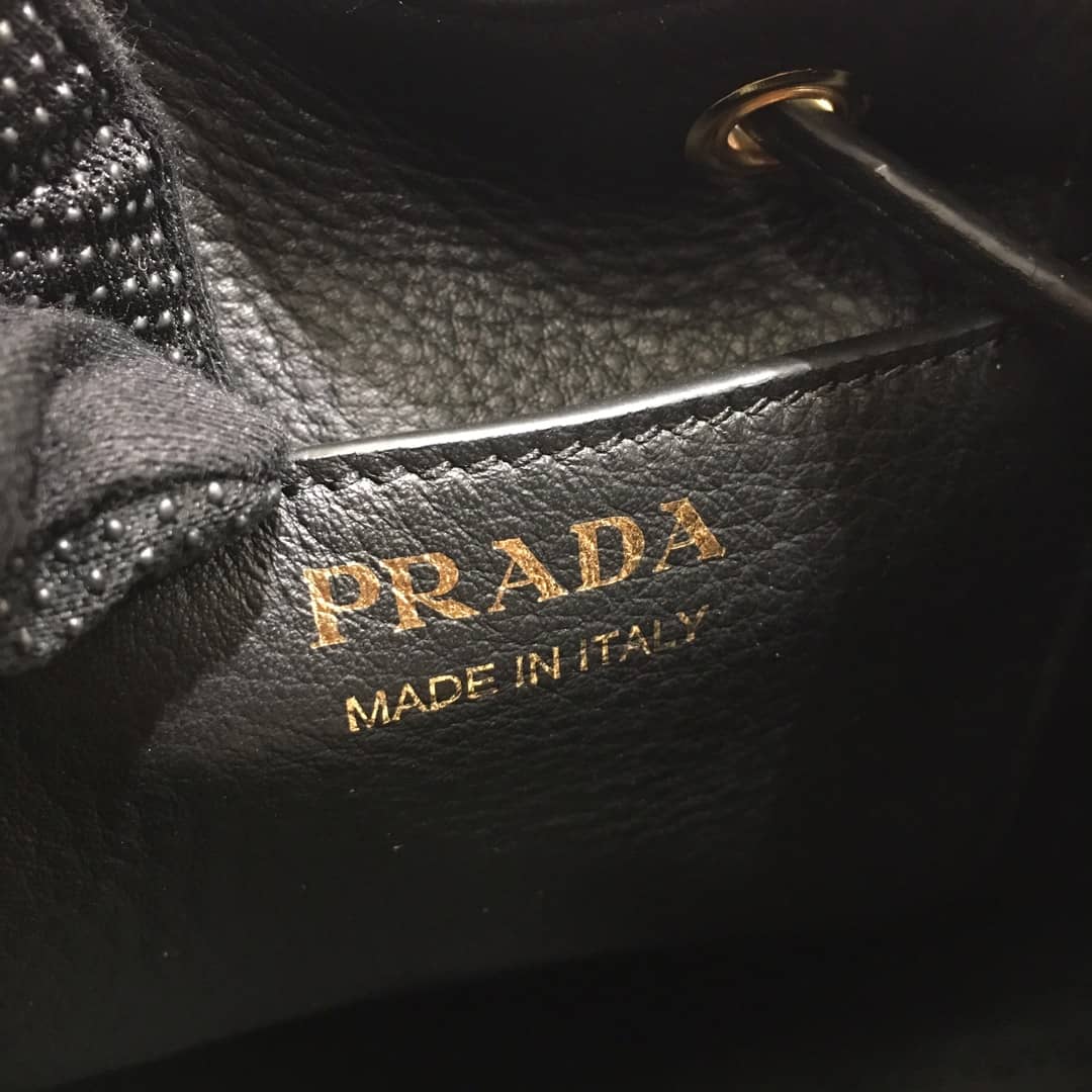 Best Replica Prada Leather Replica Bucket Bag(ColaReps)