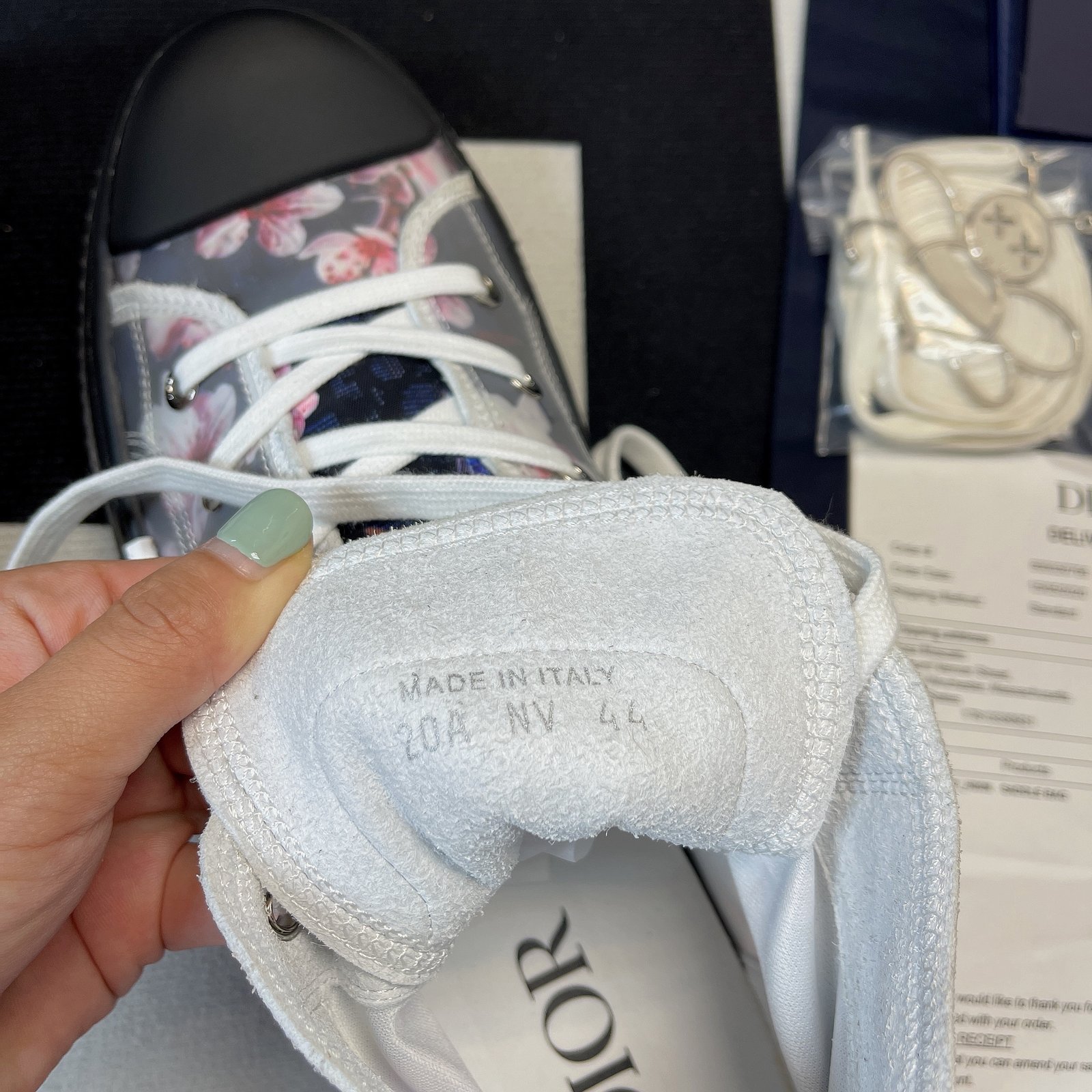 Dior B23 High Top Sneaker 22