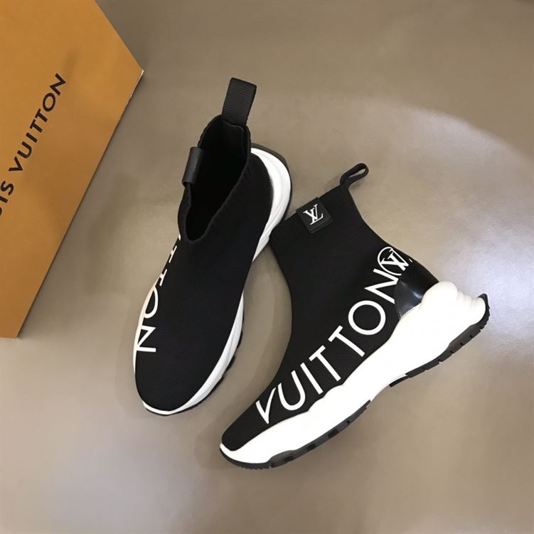 LOUIS VUITTON RUN 55 SNEAKER BOOT IN BLACK   LVS086