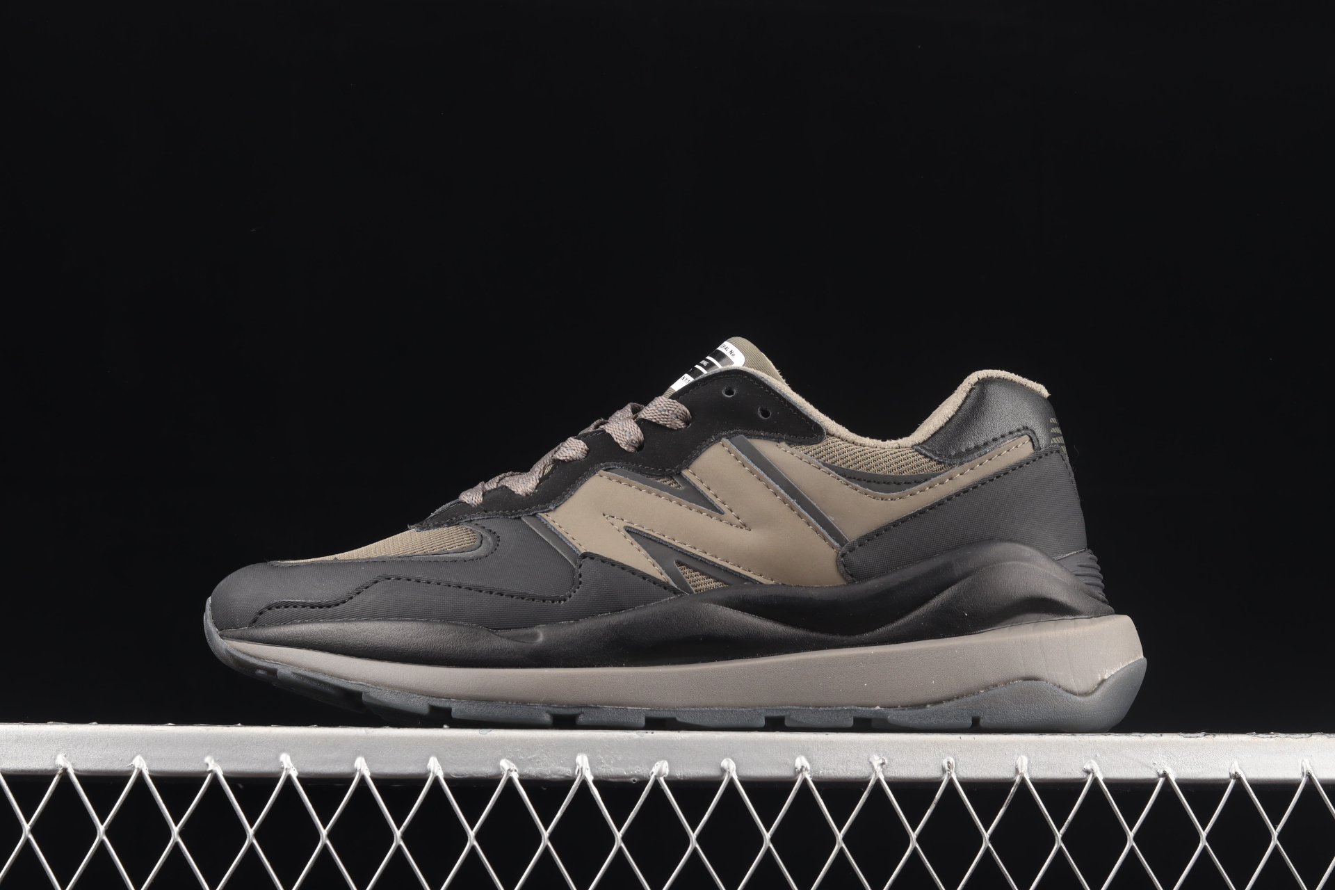 57/40  Black Olive Yellow  M5740NX