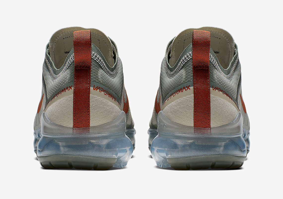 Air VaporMax 2019  Light Olive  AR6631-300