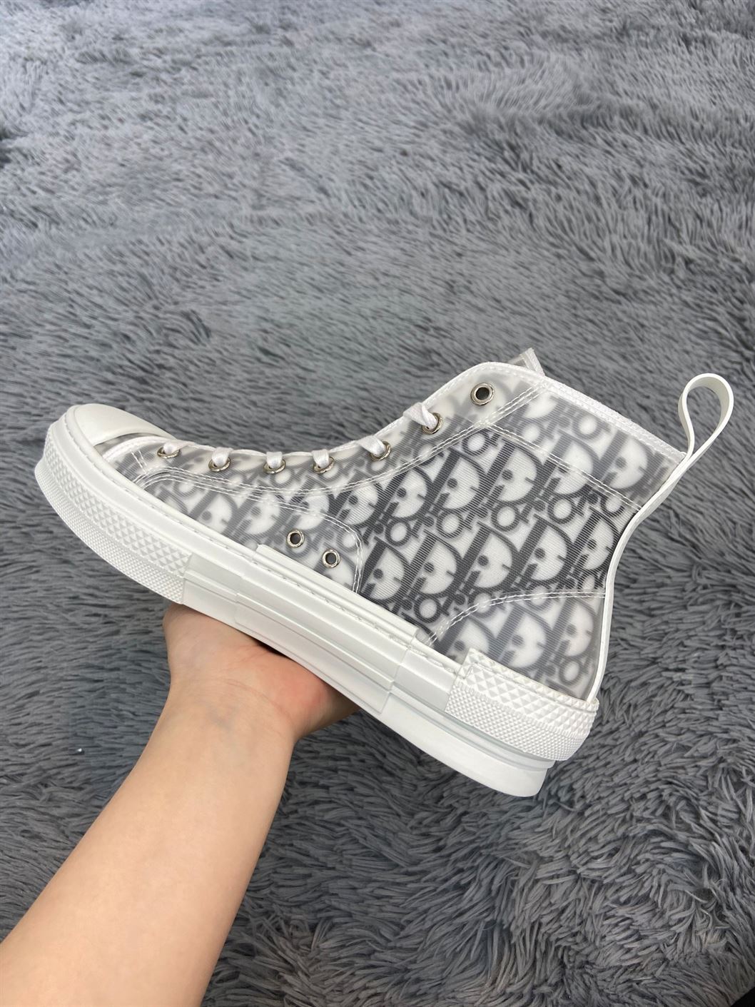 B23 HIGH-TOP SNEAKER DIOR OBLIQUE CANVAS   DO059