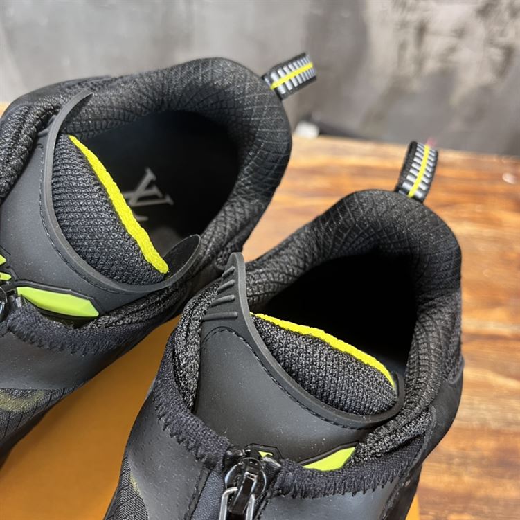 LOUIS VUITTON MILLENIUM SNEAKER   LVS065