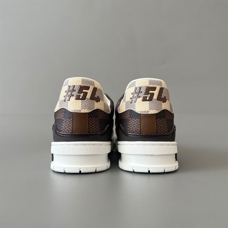 LOUIS VUITTON TRAINER SNEAKER   LVS120