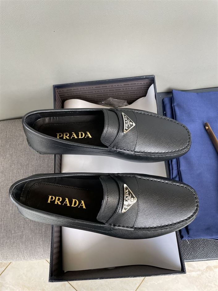 PRADA SAFFIANO LEATHER DRIVER   PRS036