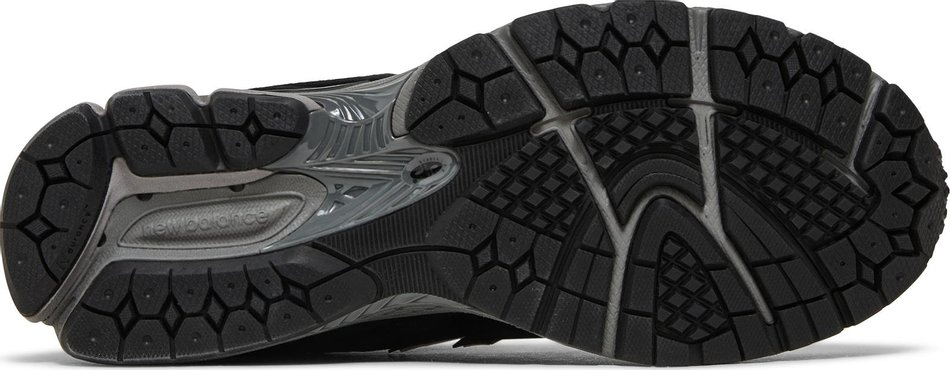 2002R  Black  M2002RR1