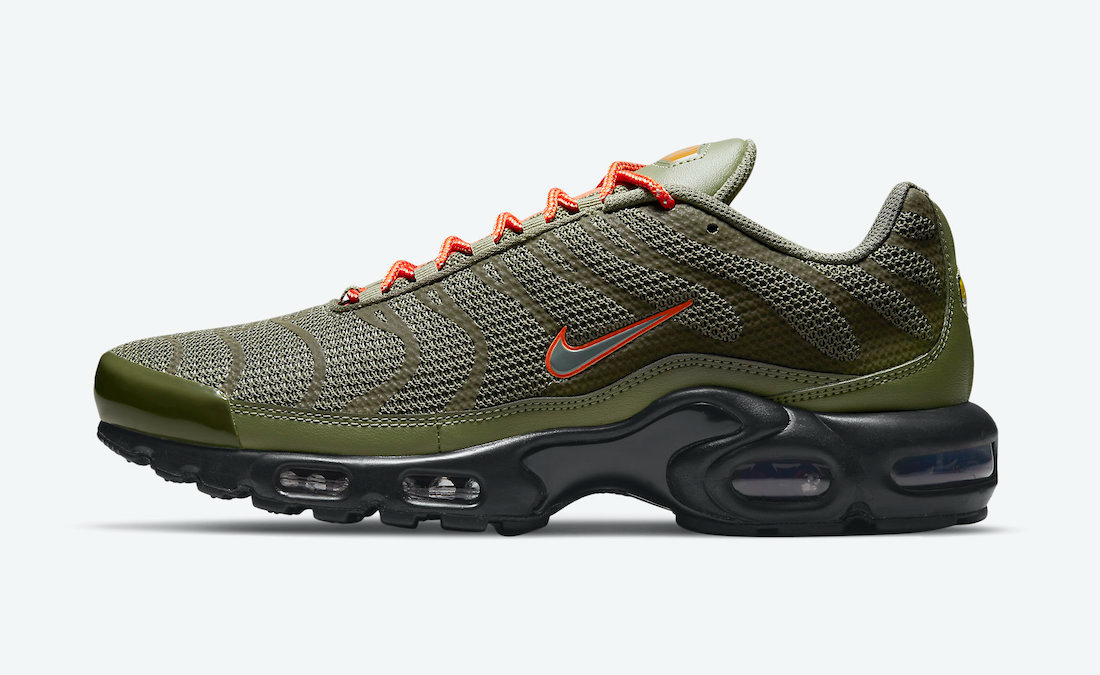 Air Max Plus “Olive Reflective” DN7997-200
