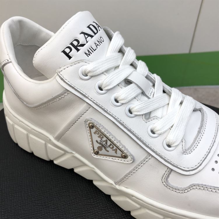 PRADA LEATHER SNEAKERS   PRS017
