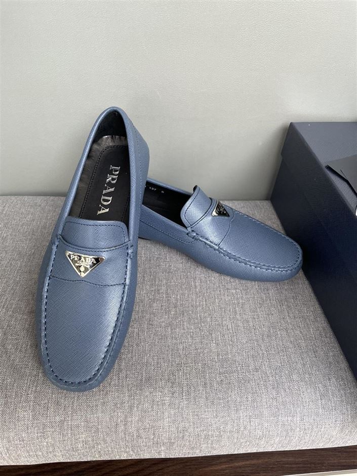 PRADA SAFFIANO LEATHER DRIVER   PRS037