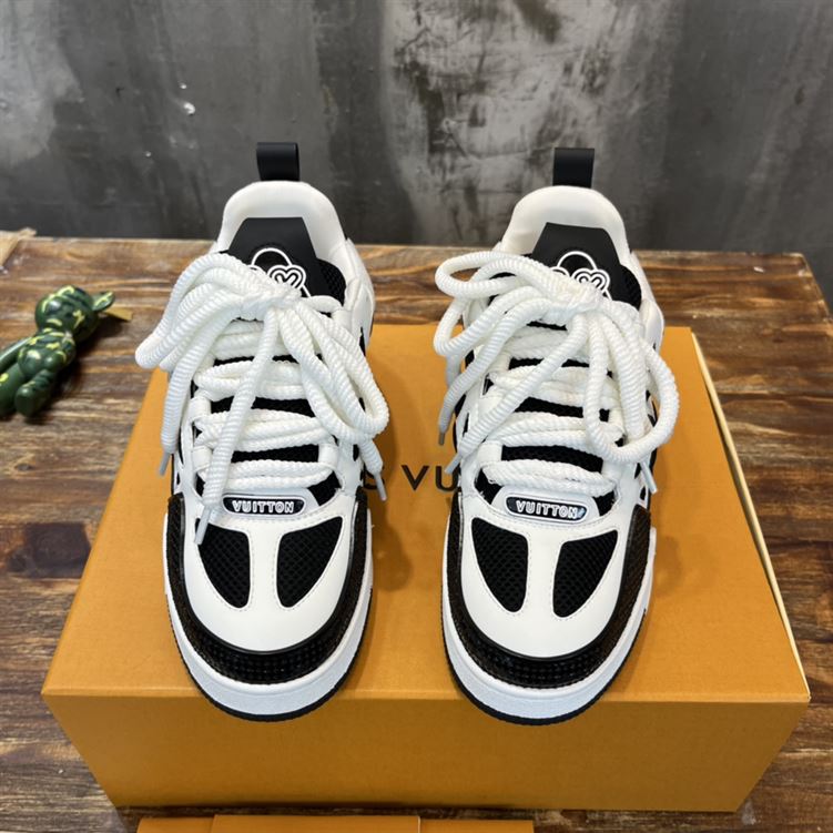 LOUIS VUITTON LVSK8 SNEAKER   LVS079