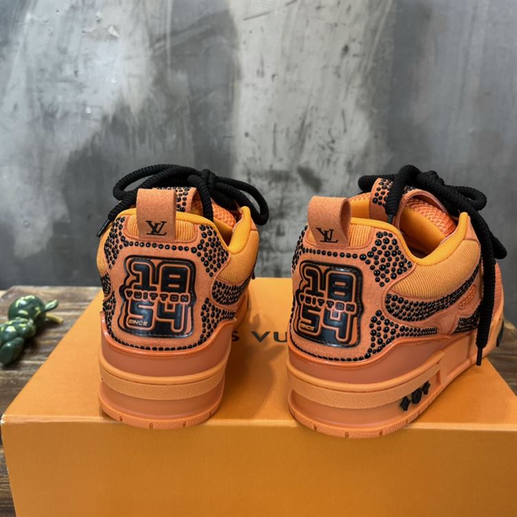 LOUIS VUITTON LVSK8 SNEAKER   LVS076