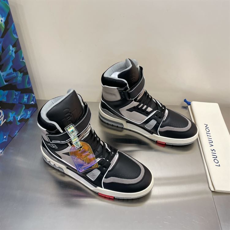 LOUIS VUITTON LV TRAINER SNEAKER BOOT   LVS068