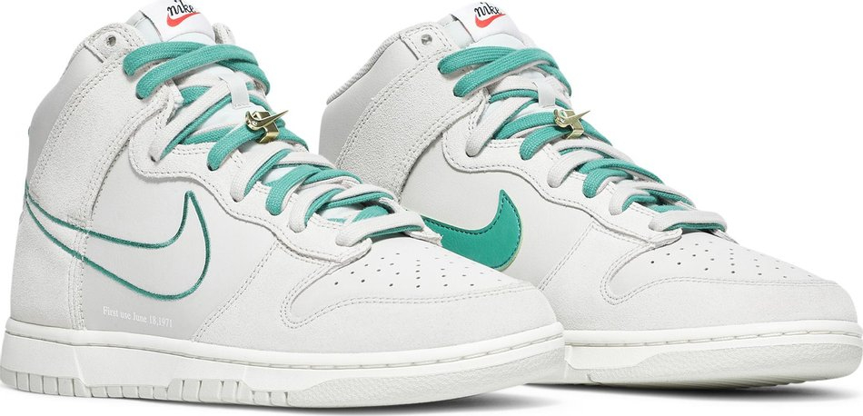 Dunk High SE GS  First Use Pack-Green Noise  DD0733-001