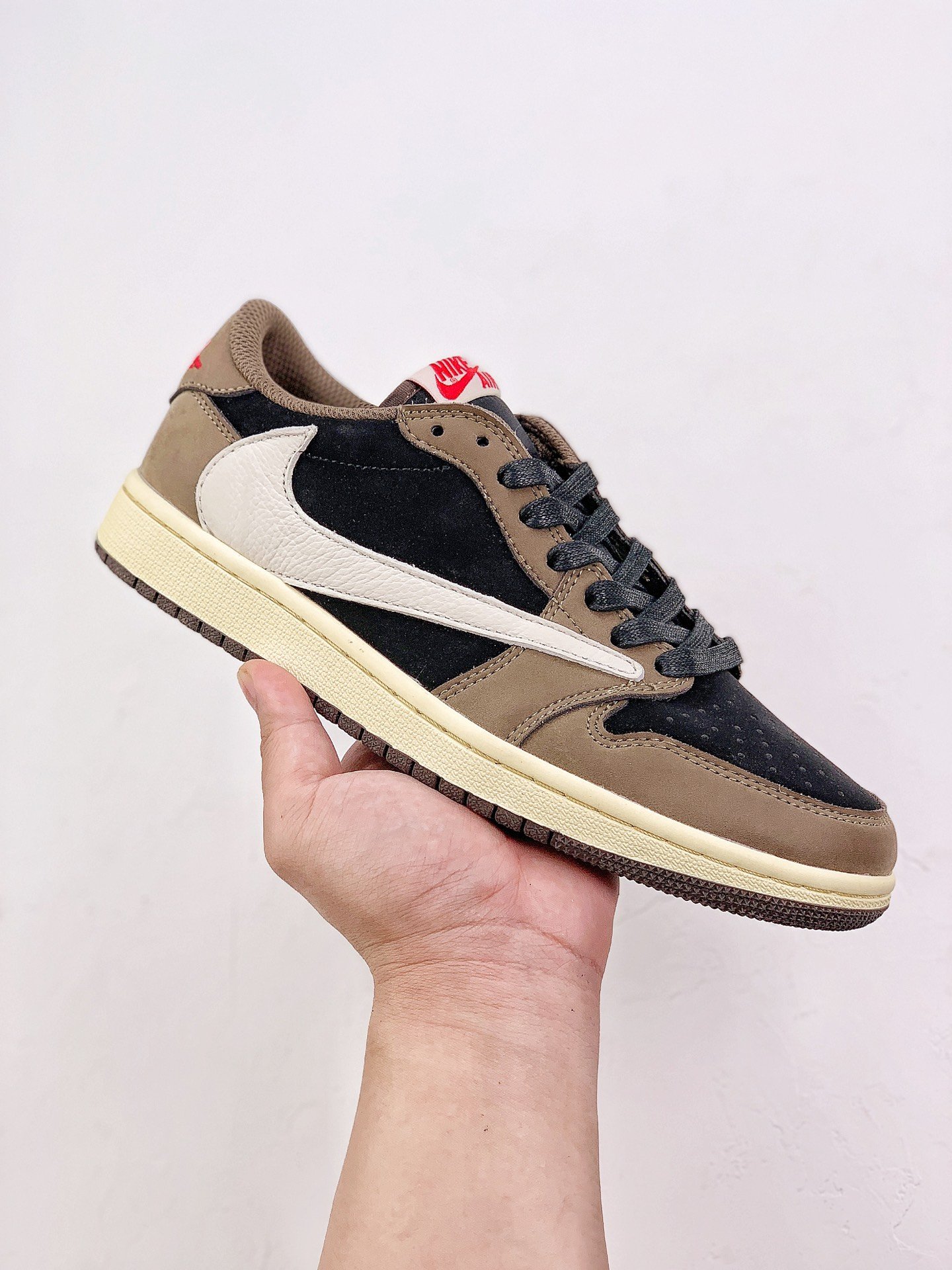Travis Scott X Air Jordan 1 Low Mocha Extended Size