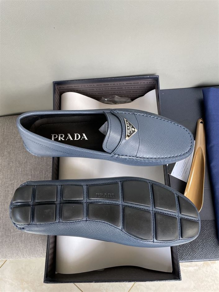 PRADA SAFFIANO LEATHER DRIVER   PRS037