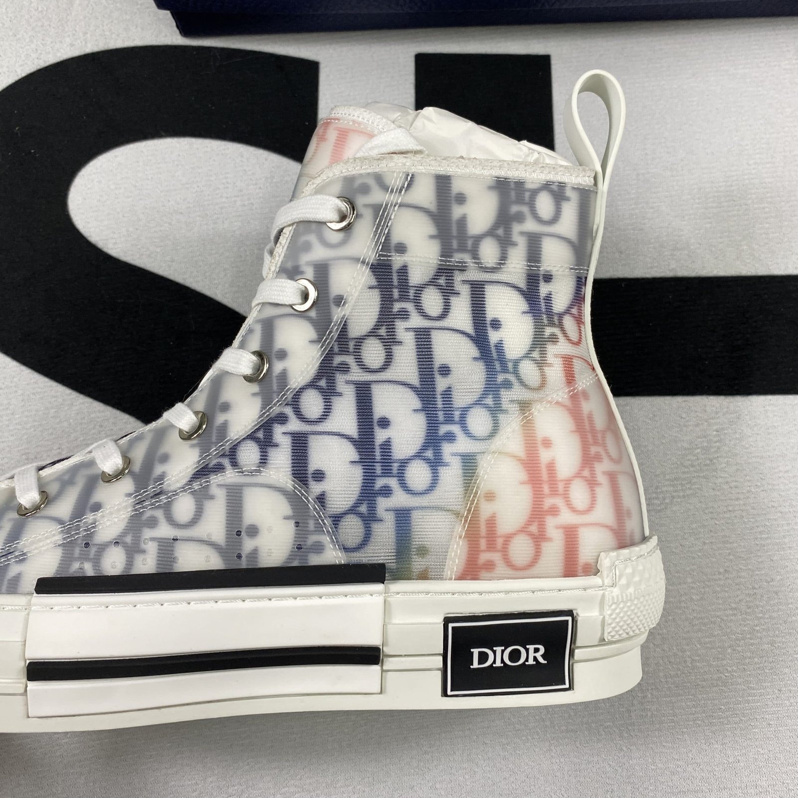 Dior B23 High Top Sneaker 14