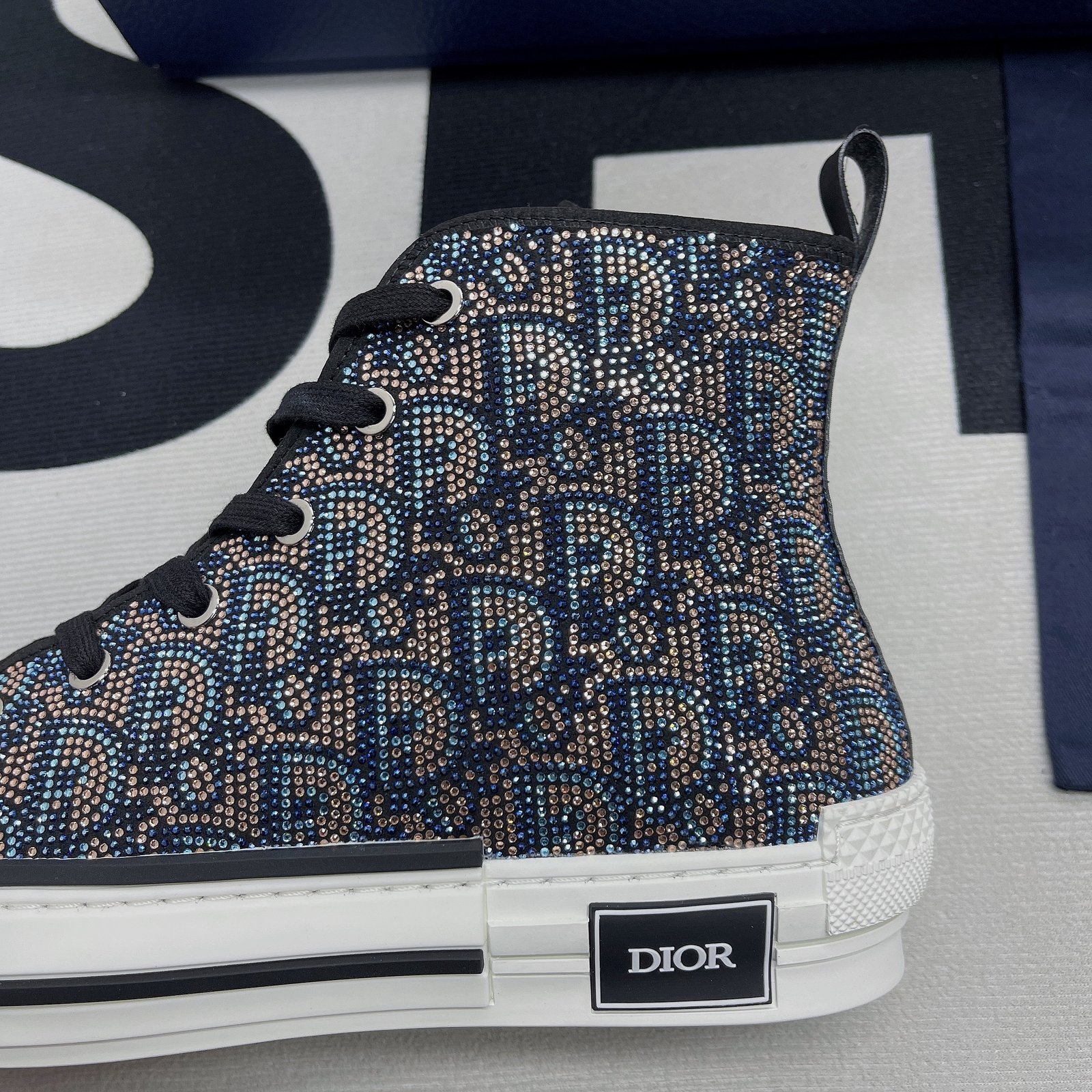 Dior B23 High Top Sneaker 18