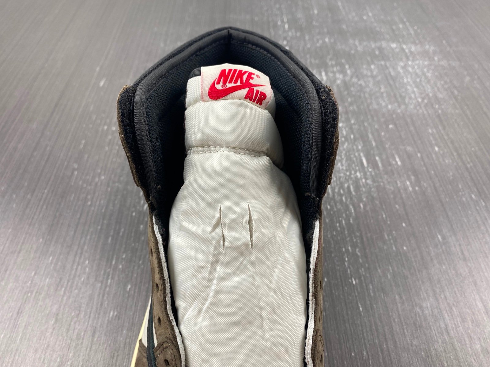 Jordan 1 Retro High Travis Scott Mocha Extended size 14