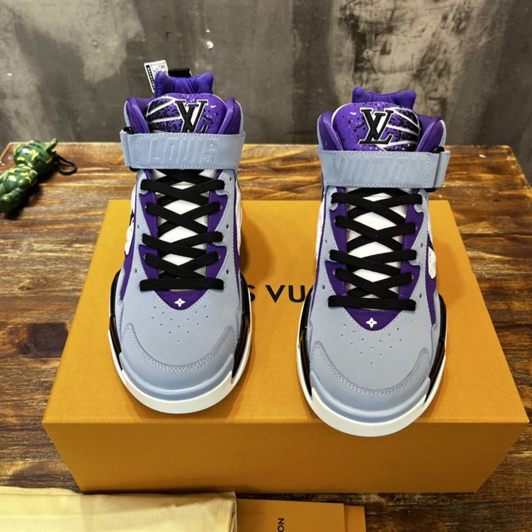 LOUIS VUITTON LV TRAINER 2 SNEAKER   LVS072