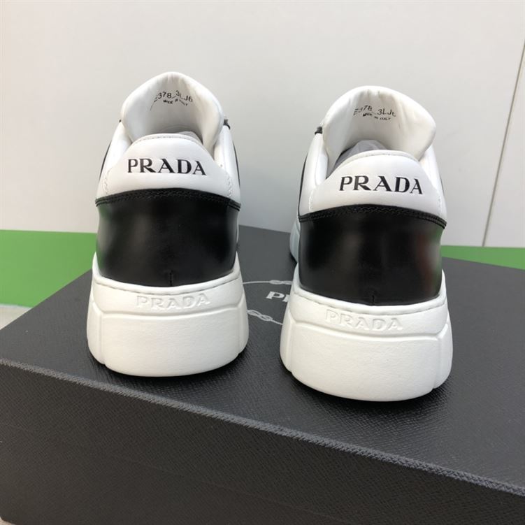 PRADA LEATHER SNEAKERS   PRS016