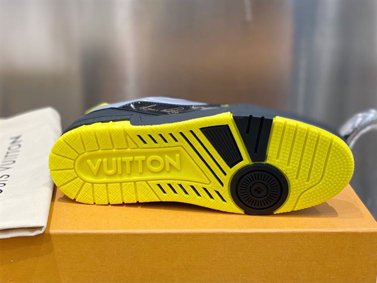 LV Shoes Replica TRAINER SNEAKERS IN BLACK PATENT CANVAS   LVS004