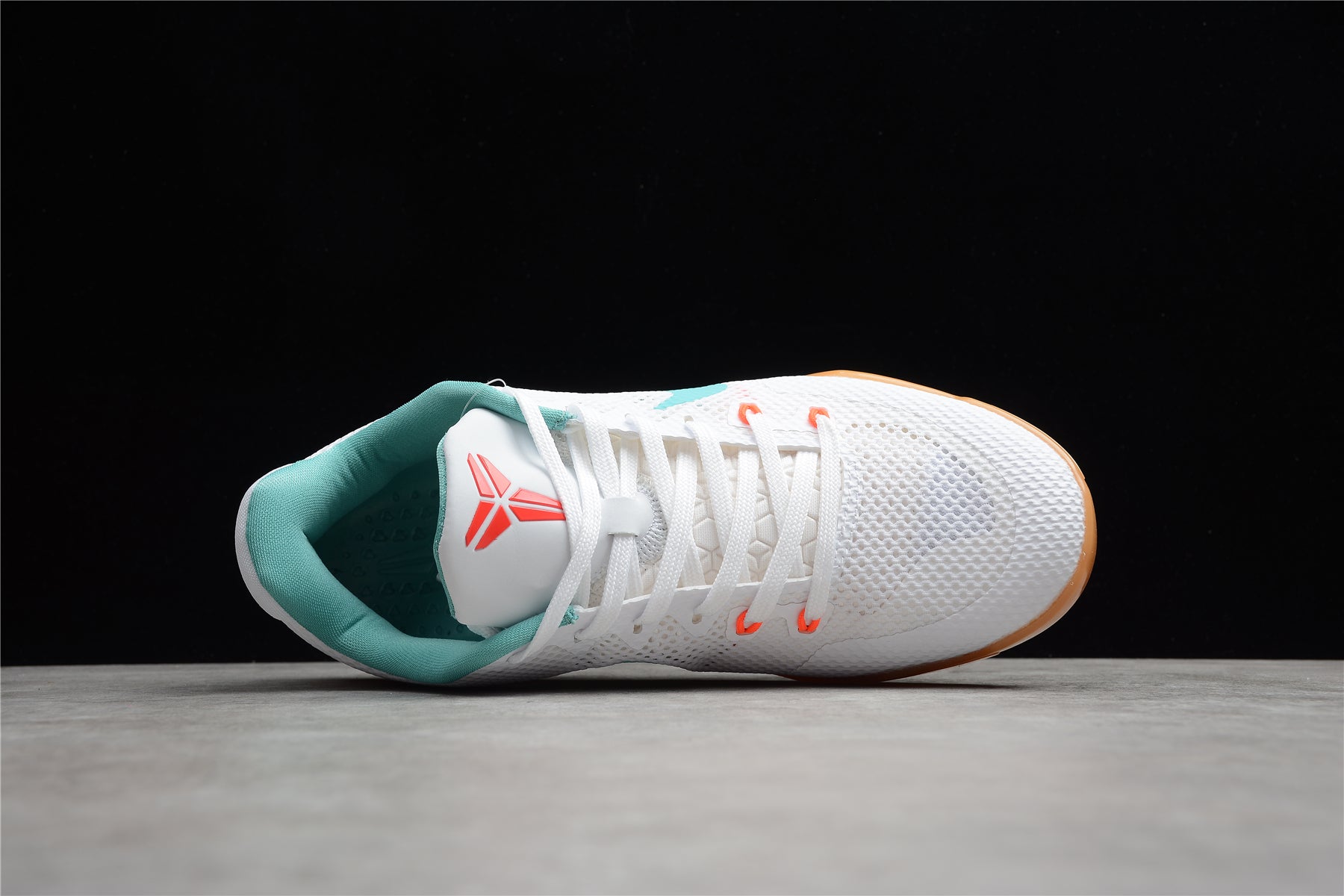 NIKE KOBE 11 EM LOW x SUMMER PACK