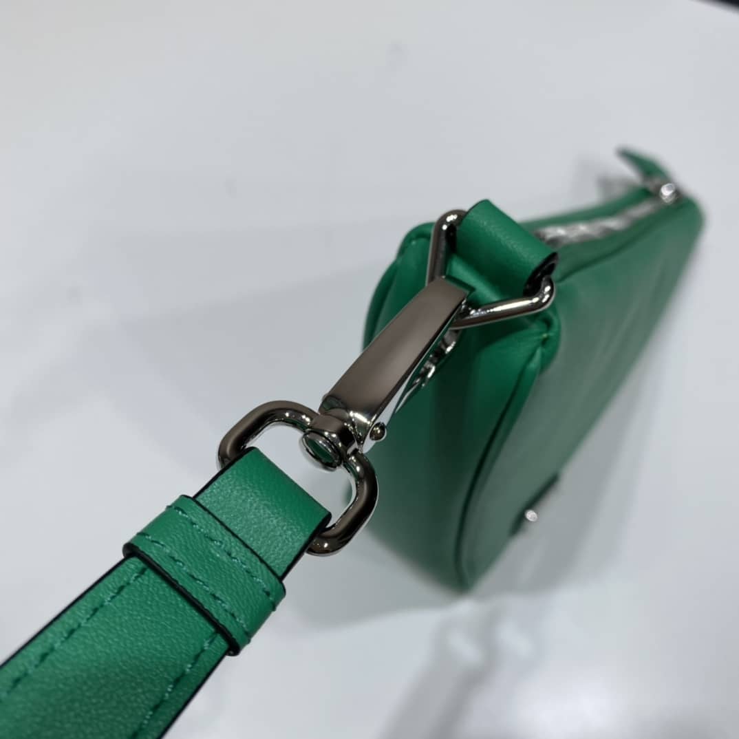 Prada Lady Leather Triangle Leather Replica Pouch