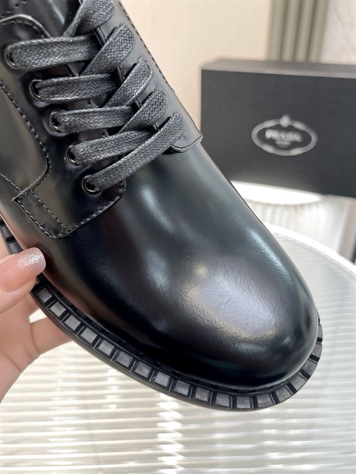 PRADA MONOLITH BRUSHED LEATHER DERBY SHOES   PRS038