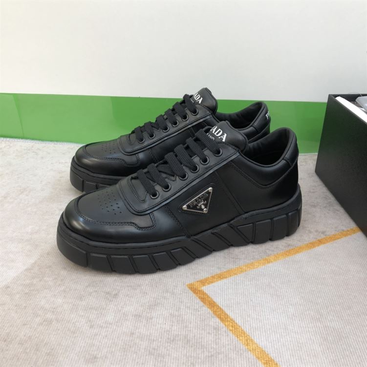 PRADA LEATHER SNEAKERS   PRS018