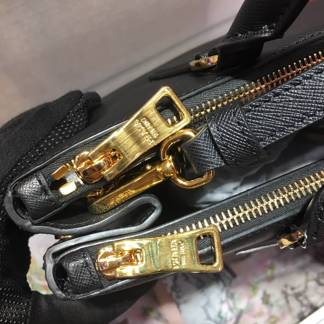 Prada Saffiano Leather Galleria Replica Bag