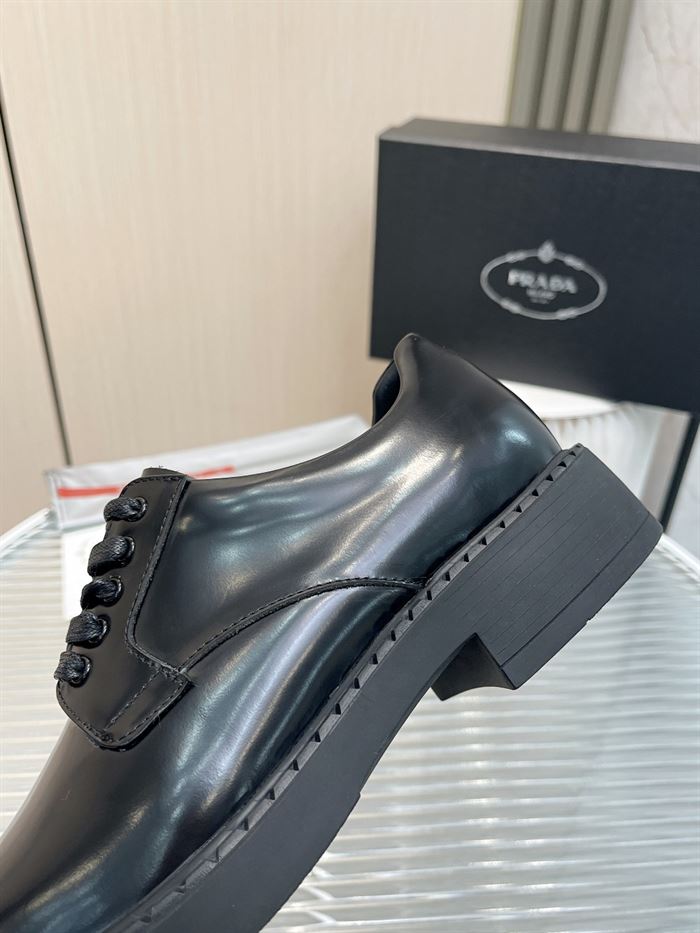 PRADA MONOLITH BRUSHED LEATHER DERBY SHOES   PRS038