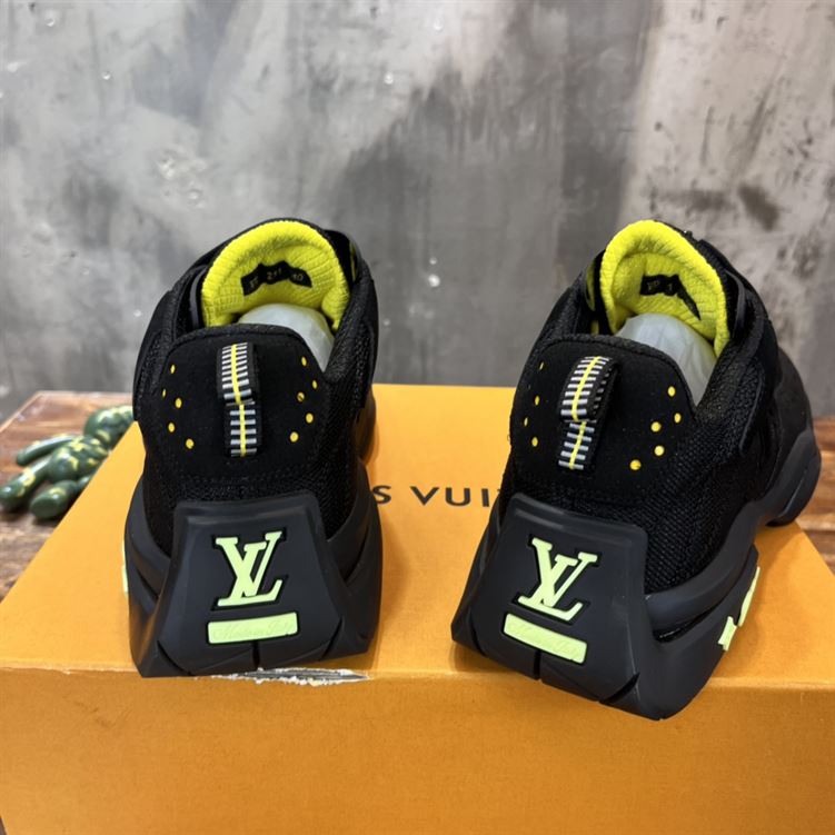 LOUIS VUITTON MILLENIUM SNEAKER   LVS065