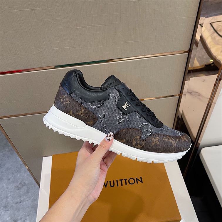 LOUIS VUITTON RUN AWAY SNEAKERS   LVS009