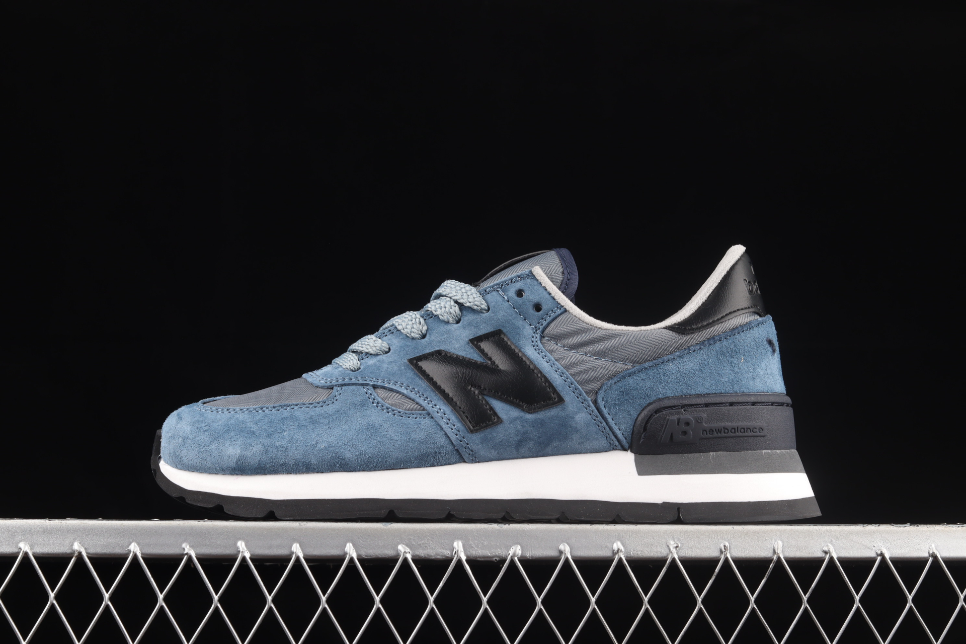 990v1 Made In USA  Blue Steel  M990DBL