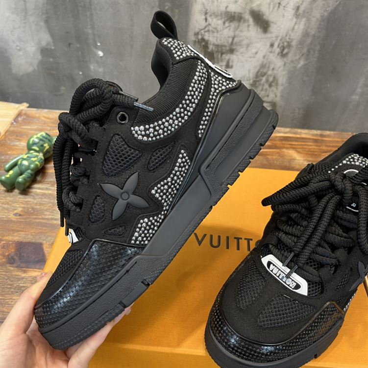 LOUIS VUITTON LVSK8 SNEAKER   LVS078