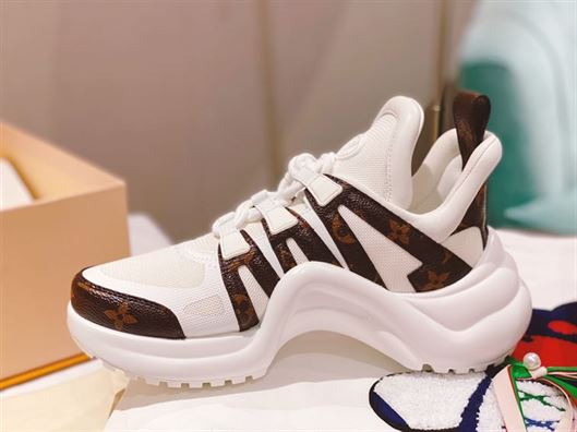 LOUIS VUITTON ARCHLIGHT TRAINERS   LVS106