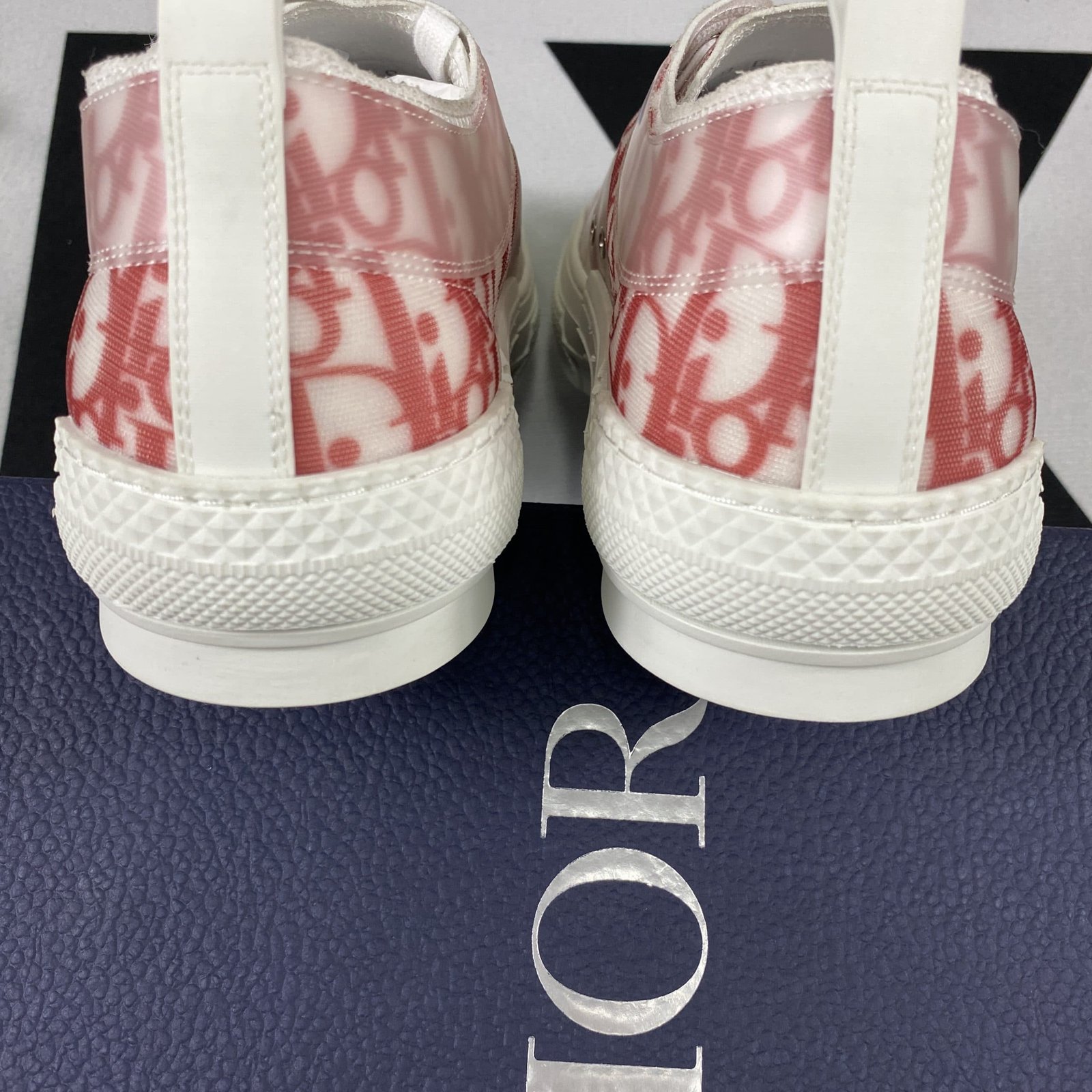 Dior B23 High Top Sneaker 2