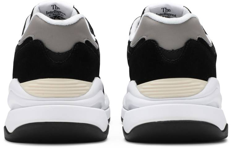 57/40  Black White  M5740CB