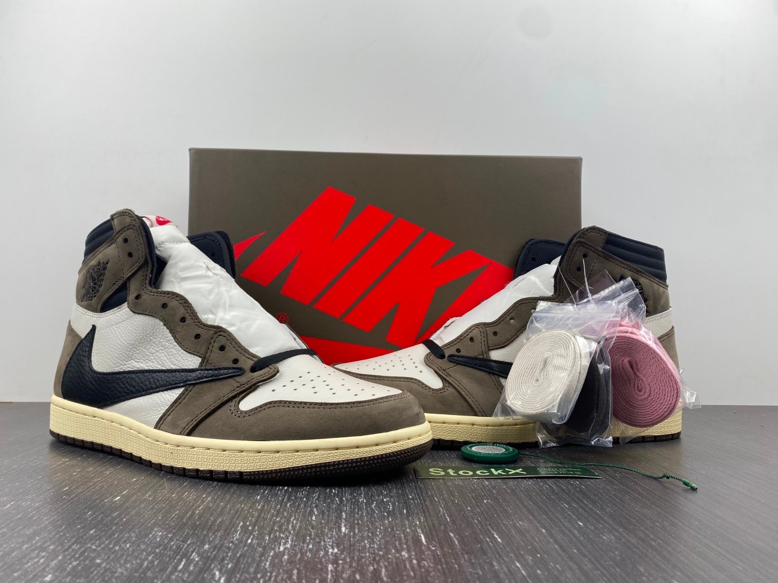 Jordan 1 Retro High Travis Scott Mocha Extended size 14