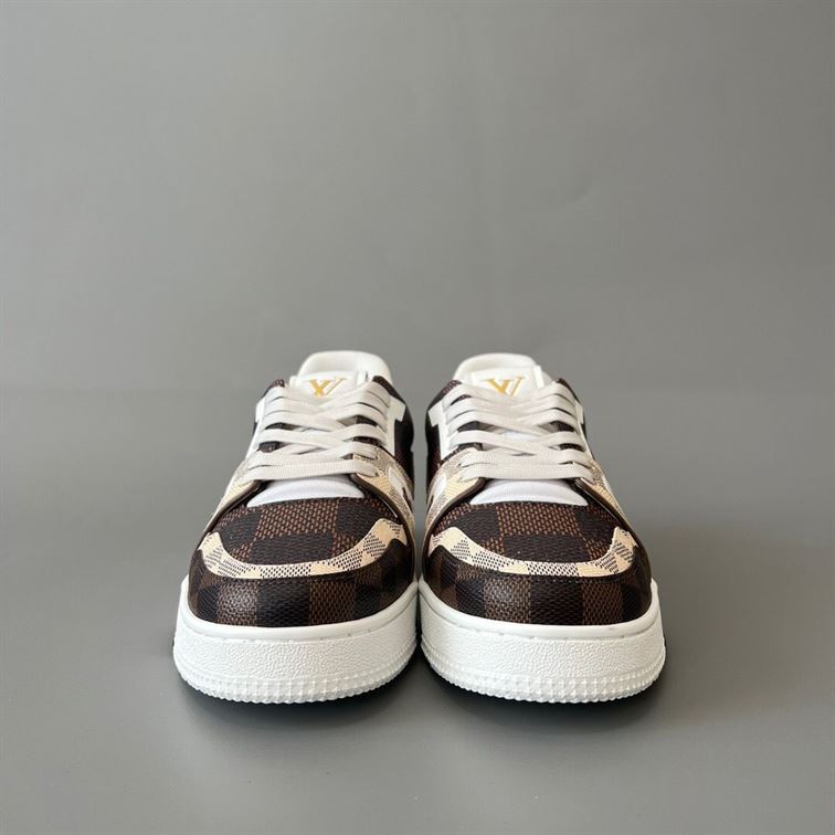 LOUIS VUITTON TRAINER SNEAKER   LVS120
