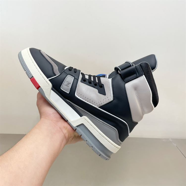 LOUIS VUITTON LV TRAINER SNEAKER BOOT   LVS068