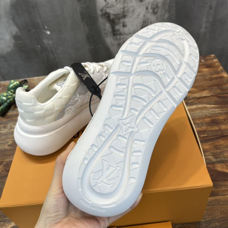 LOUIS VUITTON SHOW UP SNEAKER   LVS088