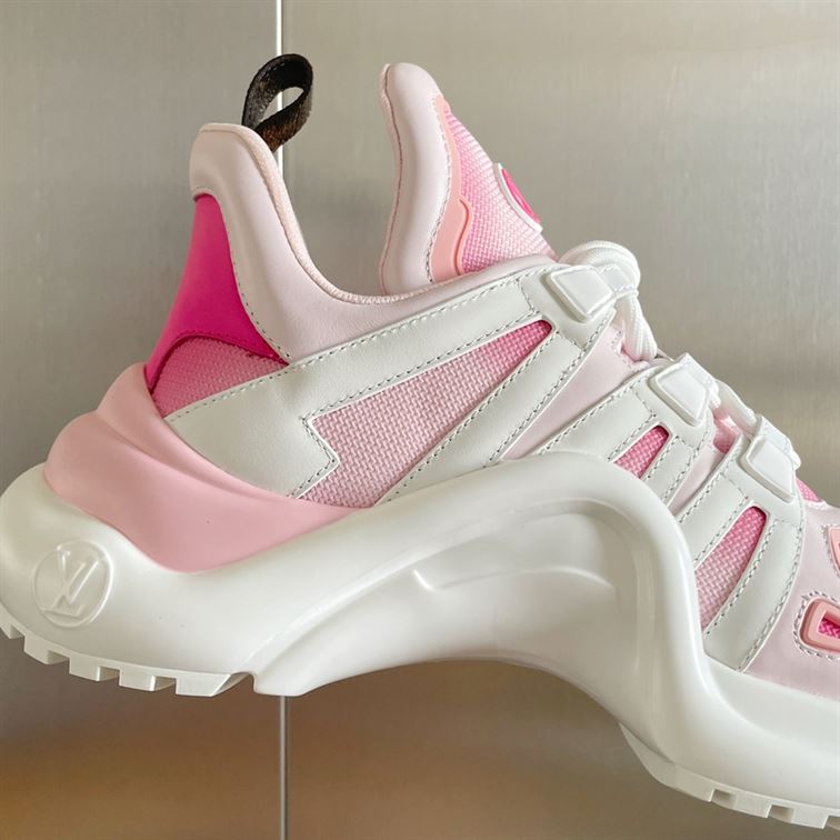 LOUIS VUITTON ARCHLIGHT TRAINERS   LVS094