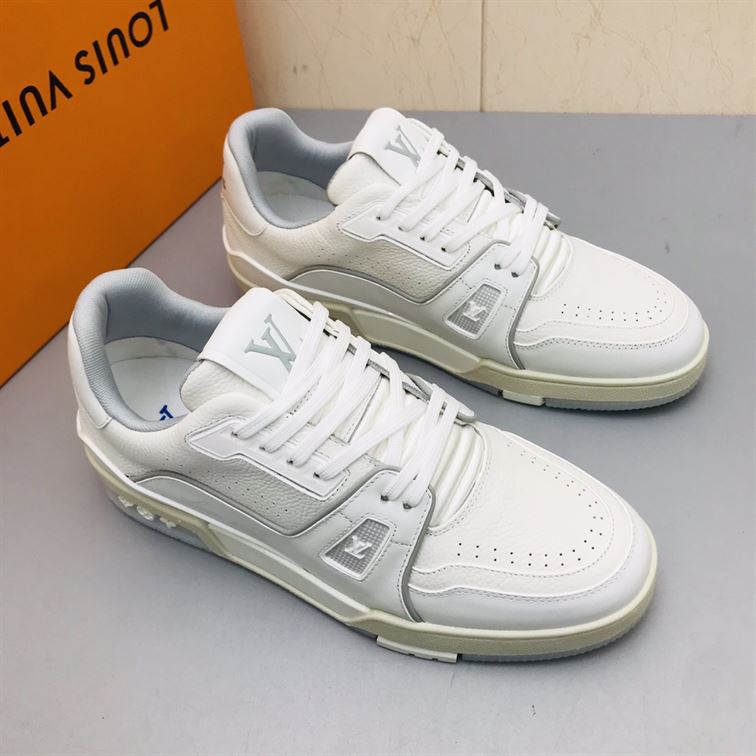 LOUIS VUITTON TRAINER SNEAKER   LVS124