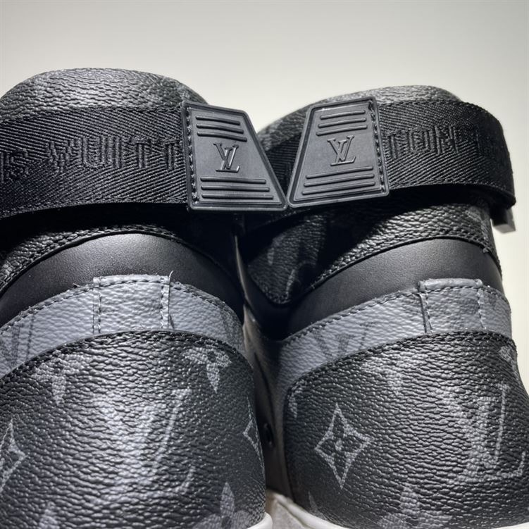 LOUIS VUITTON RIVOLI BOOTS   LVS104