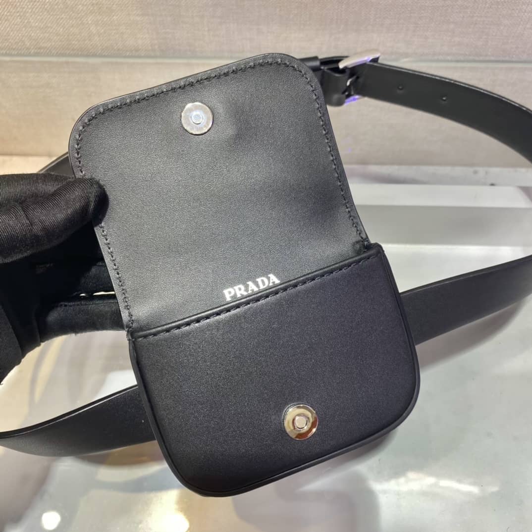 Replica Pradas Womens Leather Belt With Pouch