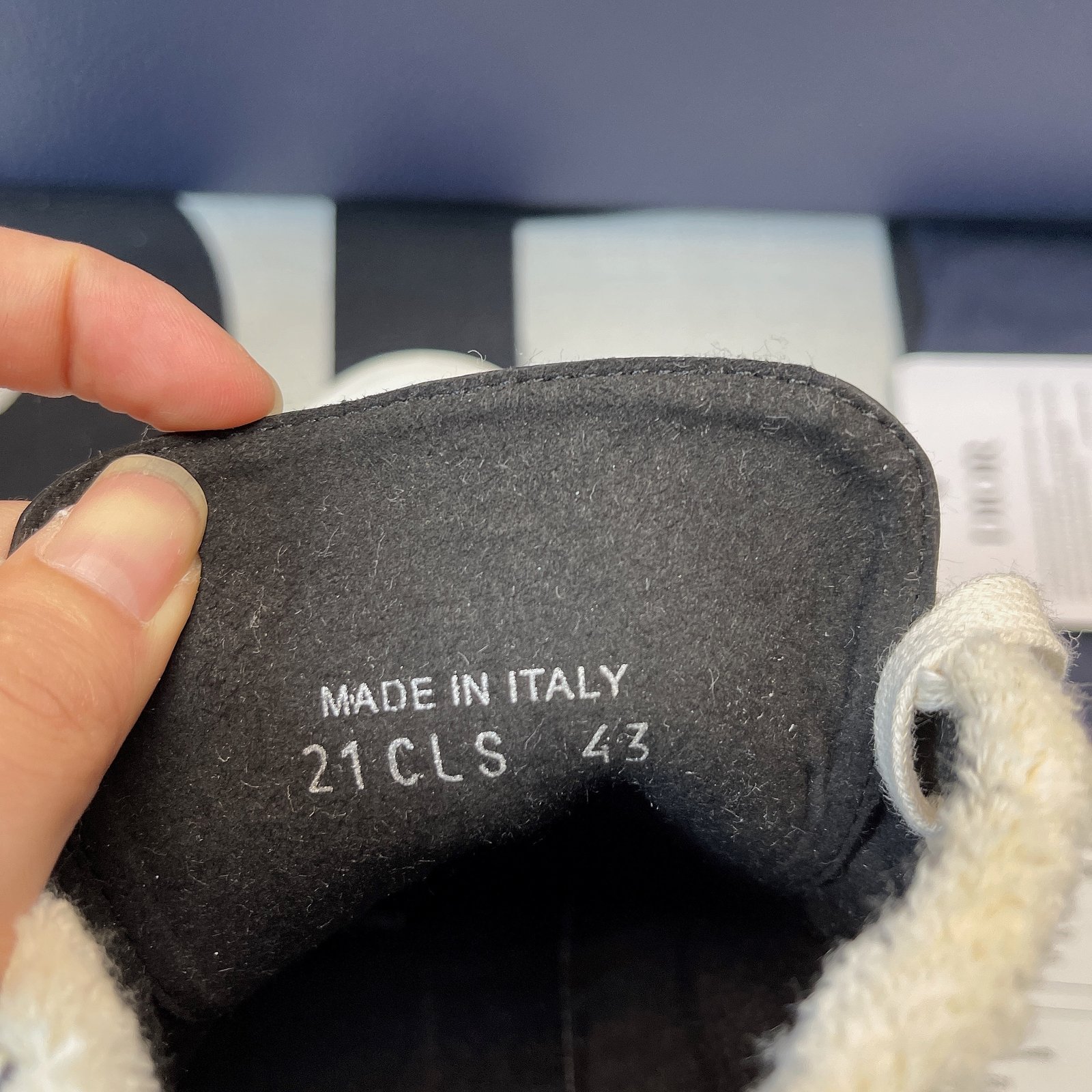 Dior B23 High Top Sneaker 23