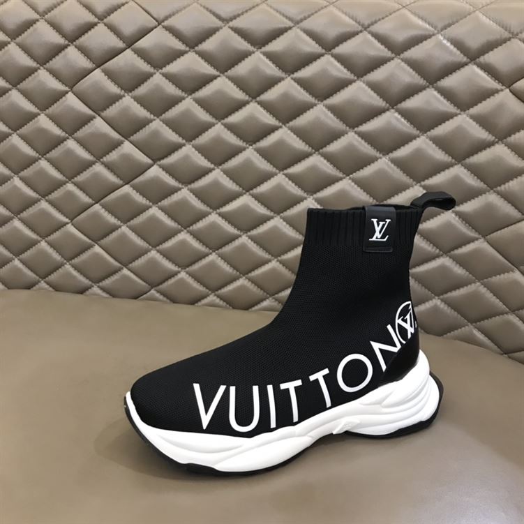 LOUIS VUITTON RUN 55 SNEAKER BOOT IN BLACK   LVS086
