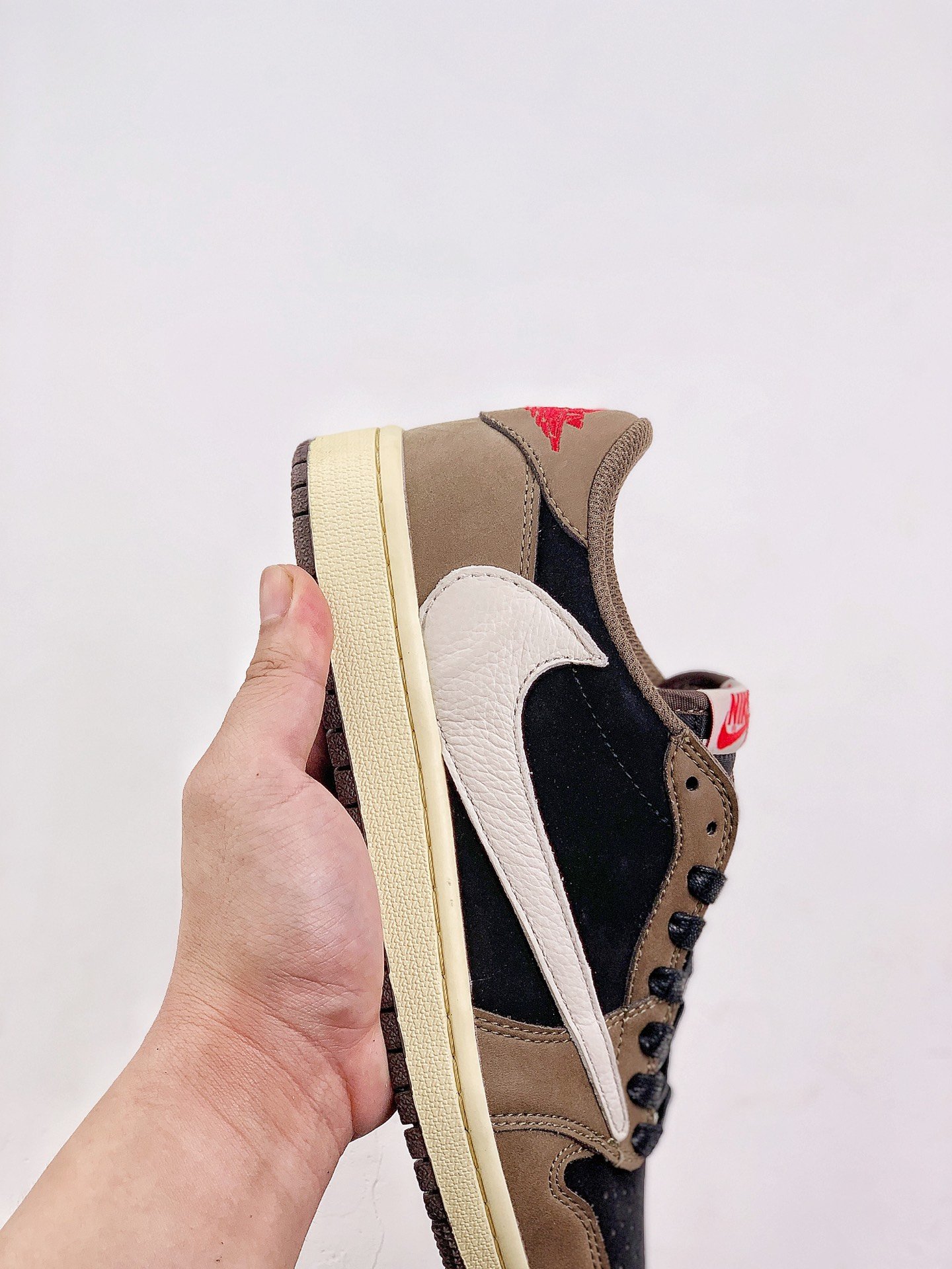 Travis Scott X Air Jordan 1 Low Mocha Extended Size