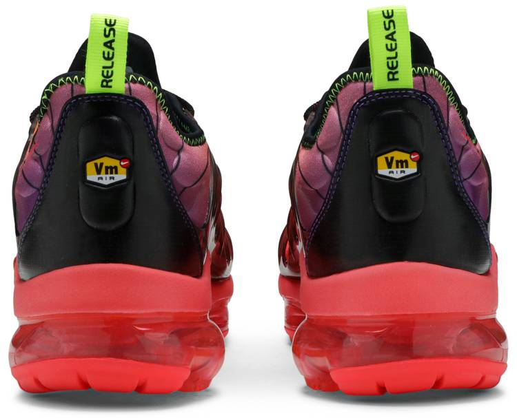 Air VaporMax Plus  Laser Crimson  CU4709-001